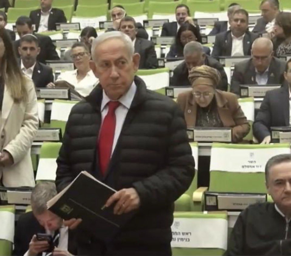 Parody Jeff tweet media