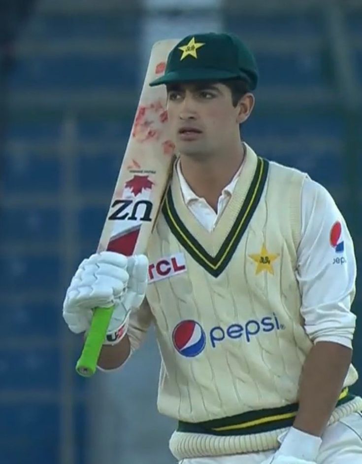 Sheraxii Tweets tweet media