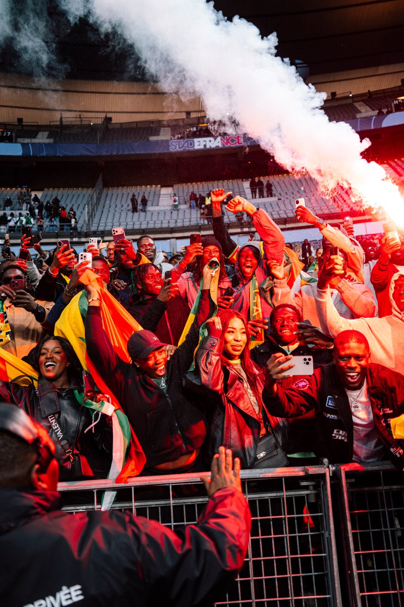 MAD 📸 tweet media