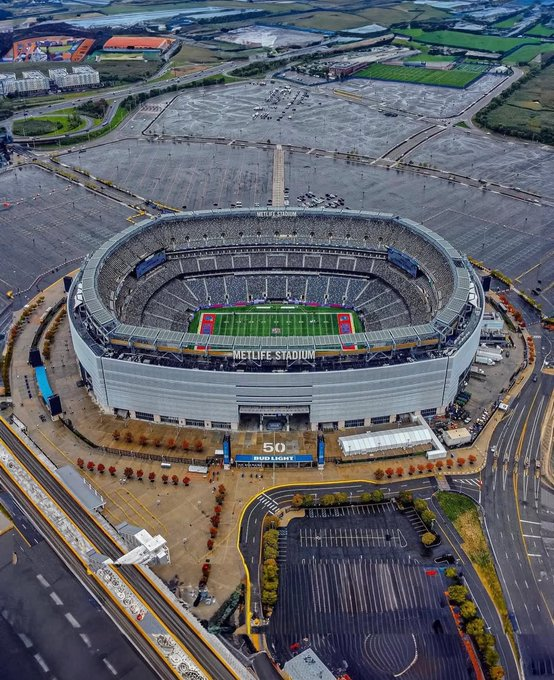 Estadios del mundo🏟 tweet media