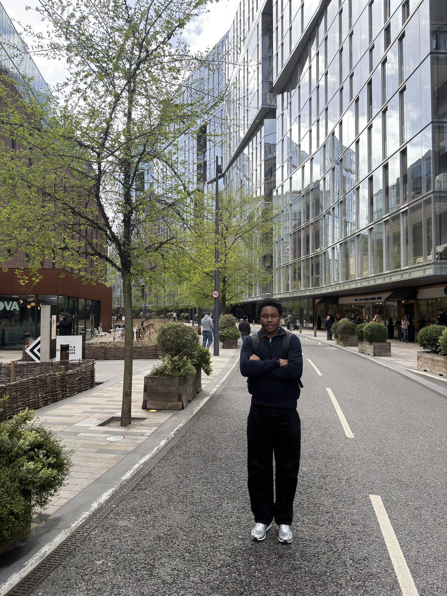 Sir Maye tweet media