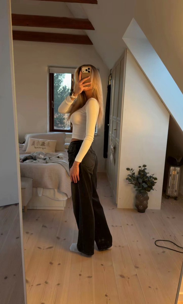 valentinaxx tweet media