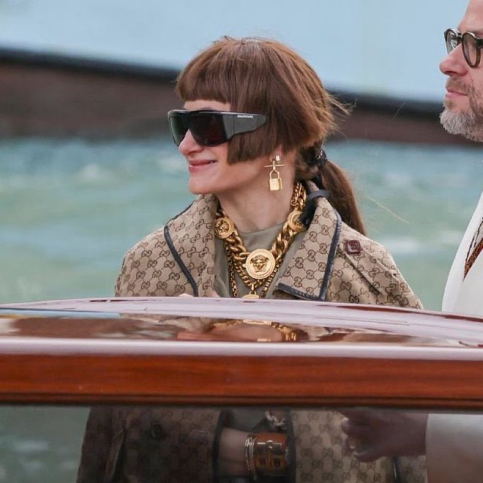 em ✂️ tweet media