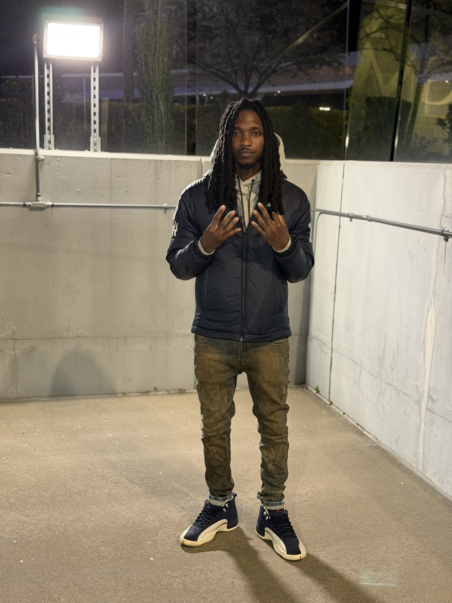 Only$ign tweet media