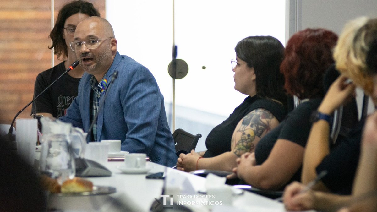 LES TIQUES - T. Informátiques x la inclusión LGBT+ tweet media