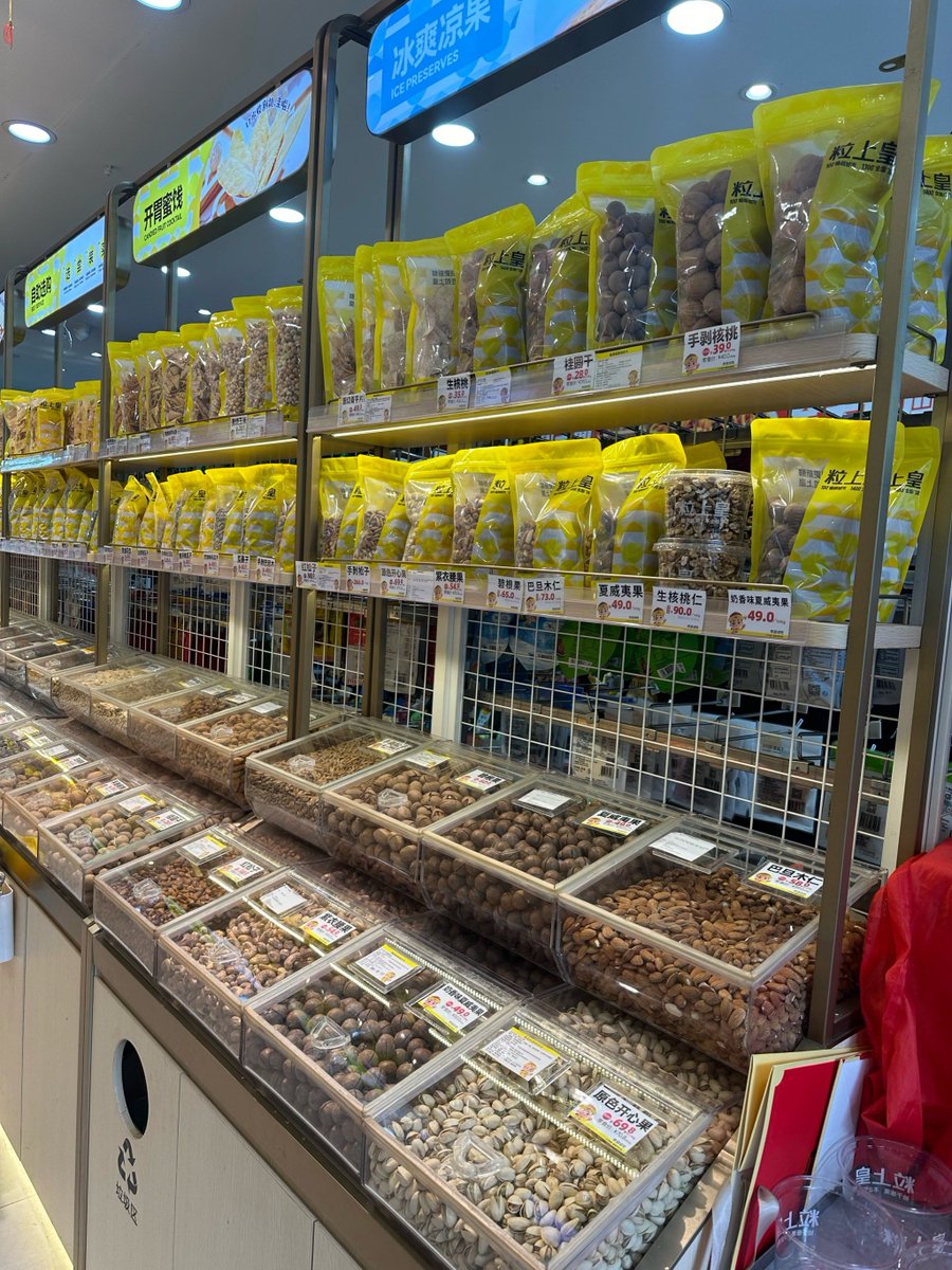 whitney slater tweet media