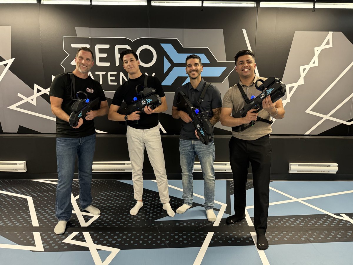Throwback to when this squad stepped into virtual reality 🎮
Turns out… navigating virtual worlds isn’t that different from managing a supply chain.
Fast decisions, real-time reactions, and staying on target.
Different environment. Same mindset.

#virtualreality #teambuilding