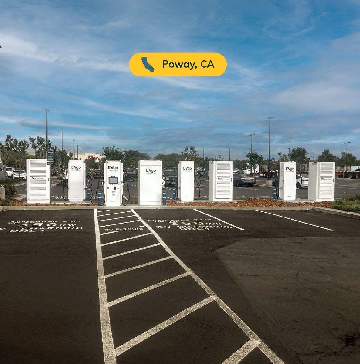 evgonetwork's tweet image. Spring projects just got easier. Charge up at our new 8 stall site at 12175 Tech Center Drive, Poway, CA 92064 with 350 kW chargers, then head to Home Depot while you charge for plants, supplies, and project essentials.🌱  #fastcharging