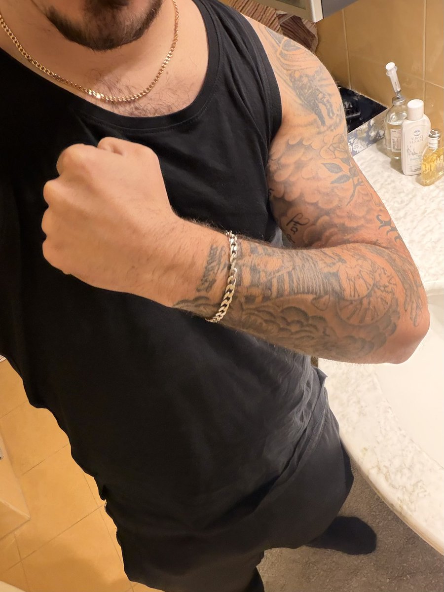 MasterMirko😘 tweet media