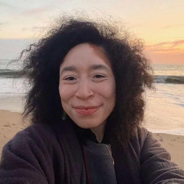 BrooklynPoets's tweet photo. An archive of final and found and filtered resting places
and finally the pixels and poses and pretend / get ready with
me to survive another day
— Our #PoetoftheWeek, Jesi V. "Rocki" Taylor!
https://t.co/4lhmg2XxY7 https://t.co/AnZt0BY2NA