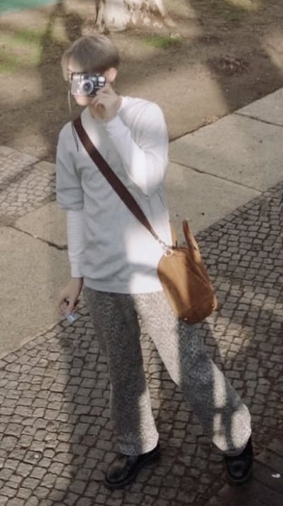 ใช้กระเป๋าเหมือนกันมั้ยนะ บังเอิญใช้รุ่นเดียวกันแหละ ถ้าไม่บังเอิญก็เหลืออย่างเดียวแล้ว 5555555555