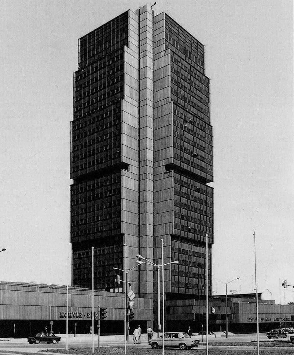 archistar1's tweet image. Hotel Olümpia
Tallinn
Estonia 🇪🇪 , 1980
#Architects T.Kallas e R. Kersten.
#modernismosocialista
#courtesy  brutgroup