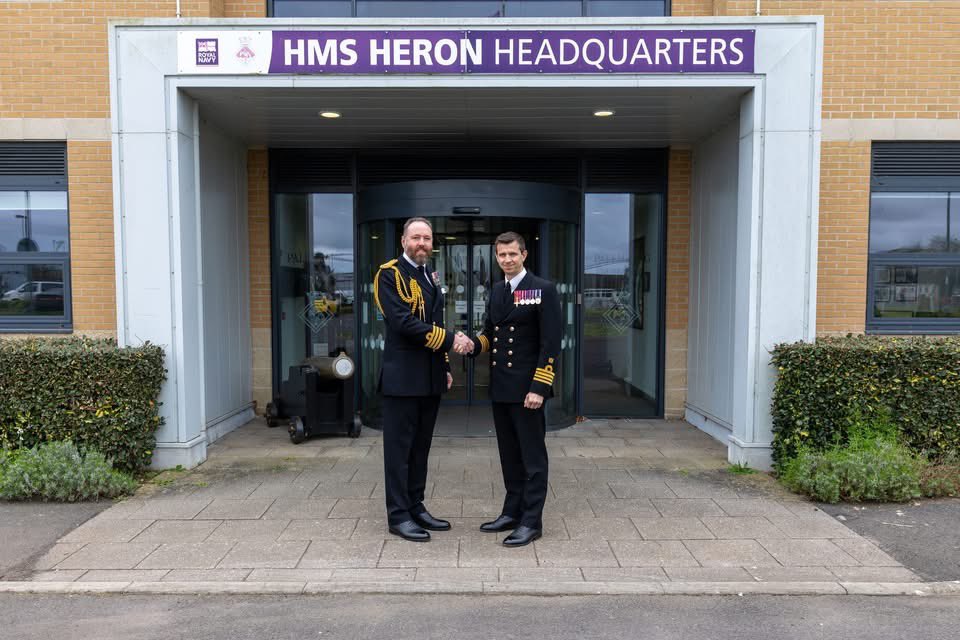 RNASYeovilton's tweet image. RNAS Yeovilton welcomed its new Commanding Officer, Capt Stuart Crombie. 

Capt Duncan Thomas formally handed over responsibility for the air station. 👏🚁 One last flight in an RN Wildcat, now embarking on his new career. 

Welcome Captain Crombie. 

📷 LPhot Stephenson

#FAA