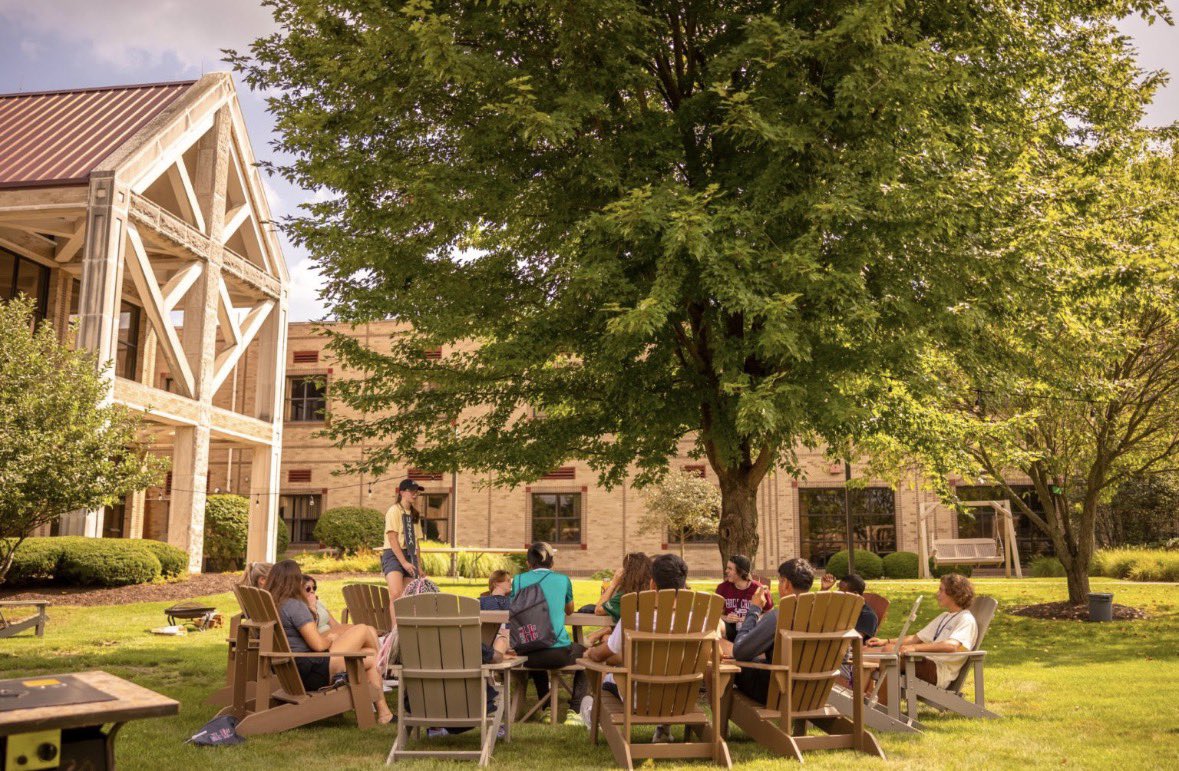 Holy Cross MBB tweet media