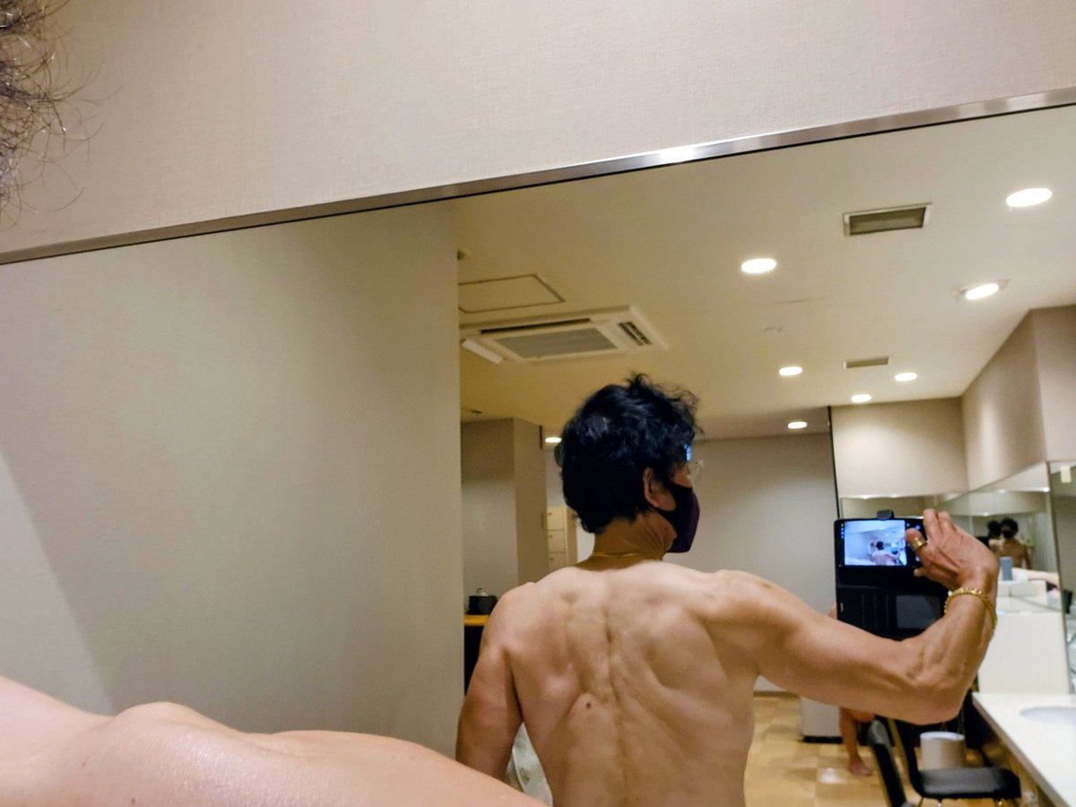 ジョー tweet media