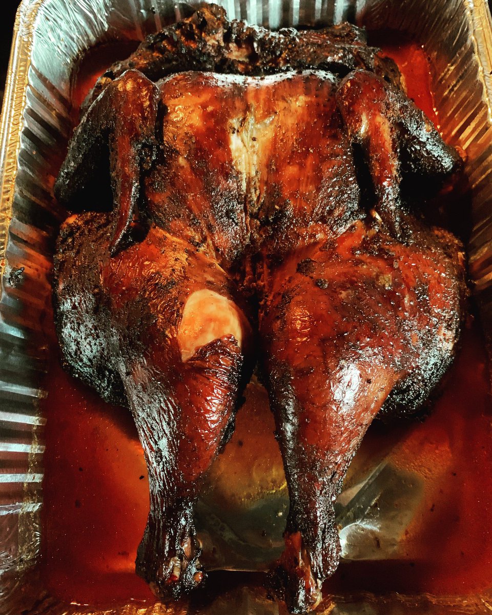 CaJunStaSia's tweet photo. The best bird you can ever smoke on your smoker by using the cheesecloth method. Dip your cheesecloth in melted butter herbs and drape over your bird ๐ฏ๐ต This was the best bird I ever made ๐๐ป๐๐ปโจโจ
#Meats #Smokingmeats https://t.co/WPwipuK5IZ