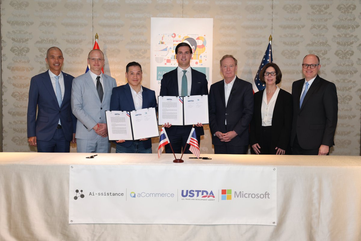 Brad Smith tweet media