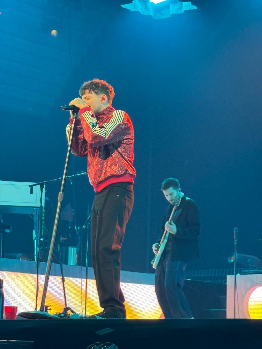 THEHLWORLD's tweet image. Louis on stage at #HDWGHWTCopenhagen 

©️OT5DTour

#louistomlinson #lt