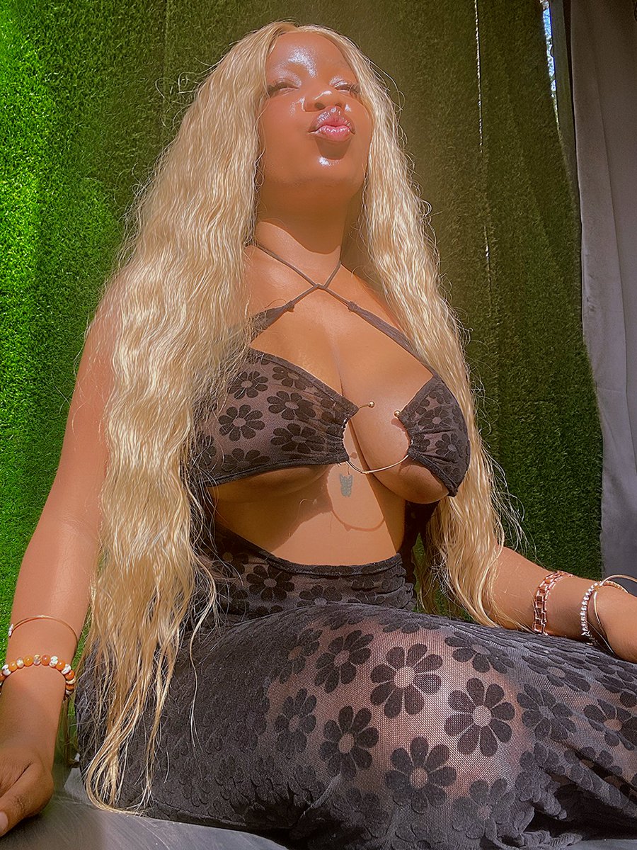 nyasha🤍 tweet media