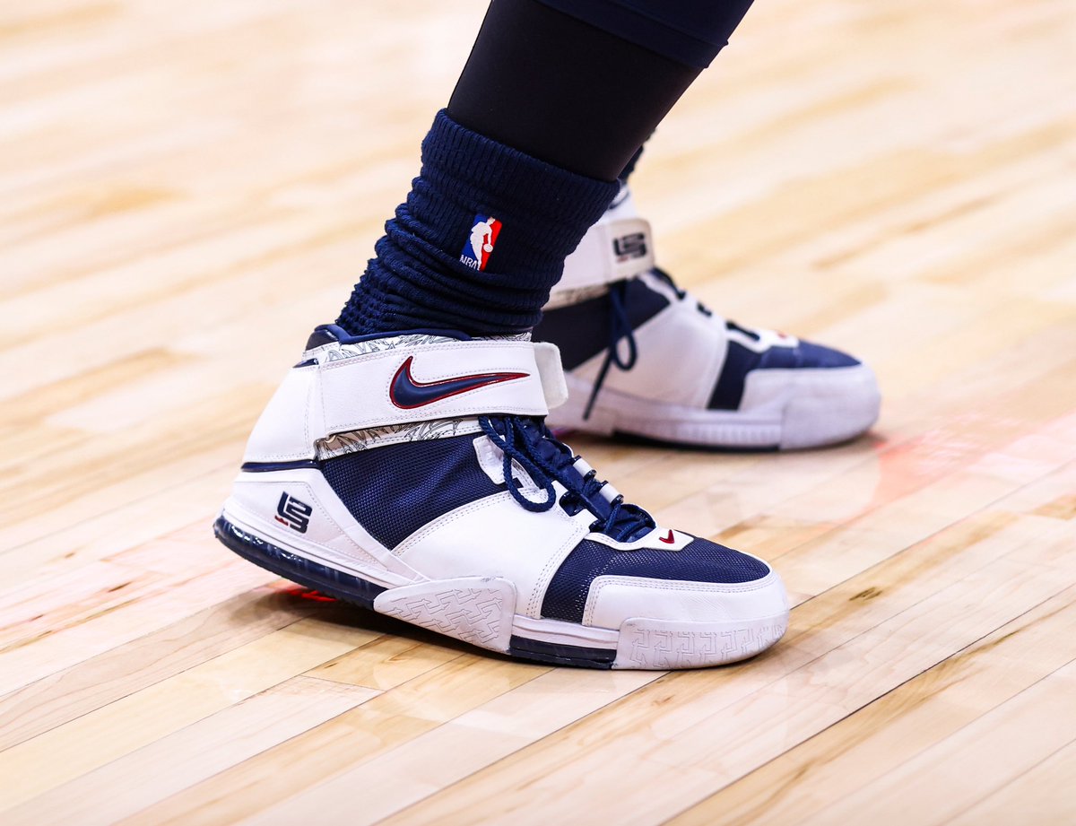 SLAM Kicks tweet media