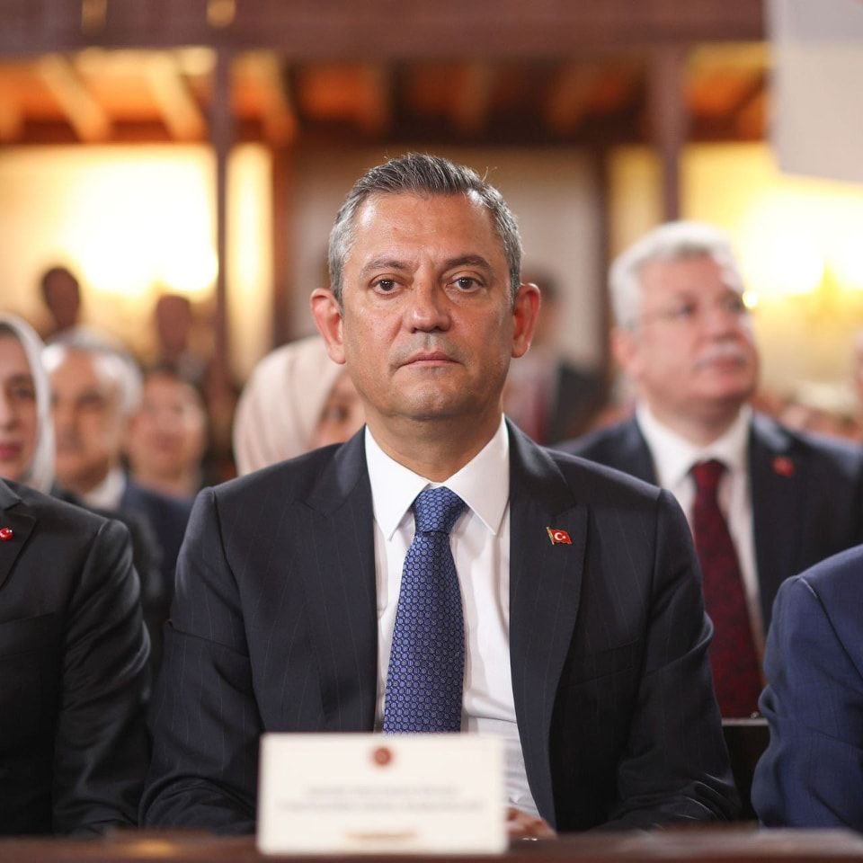 SİYAH SANCAK tweet media