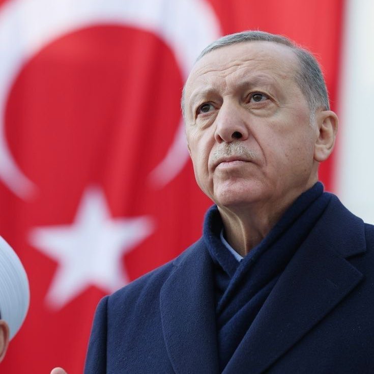 SİYAH SANCAK tweet media