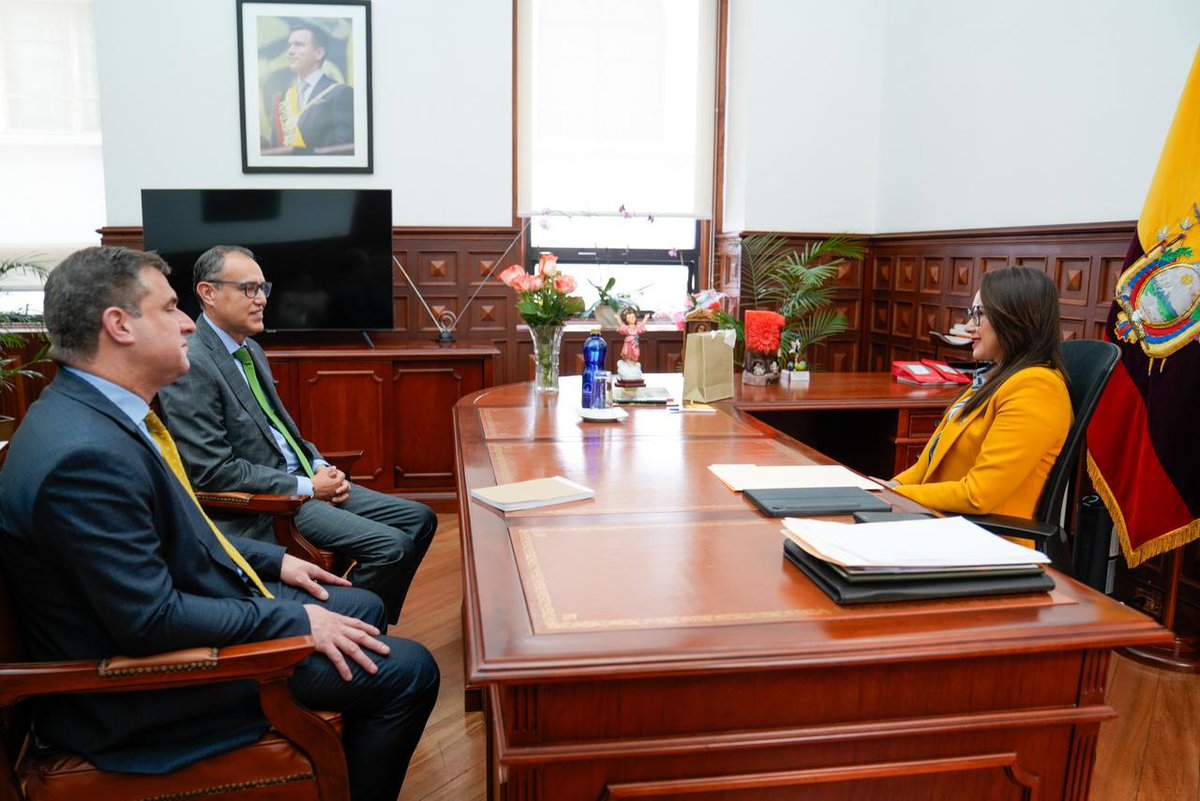Embajada del Paraguay en Ecuador tweet media