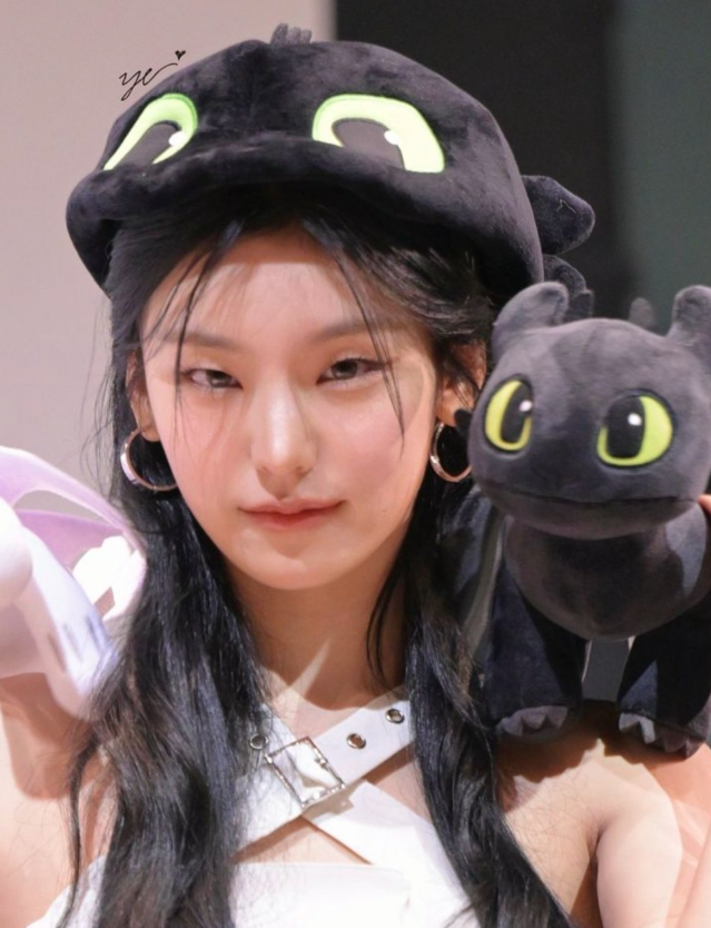 About Music tweet media