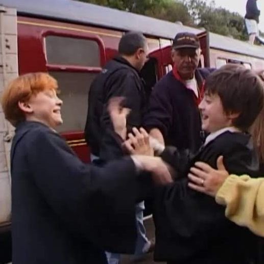 ୨laura୧ tweet media