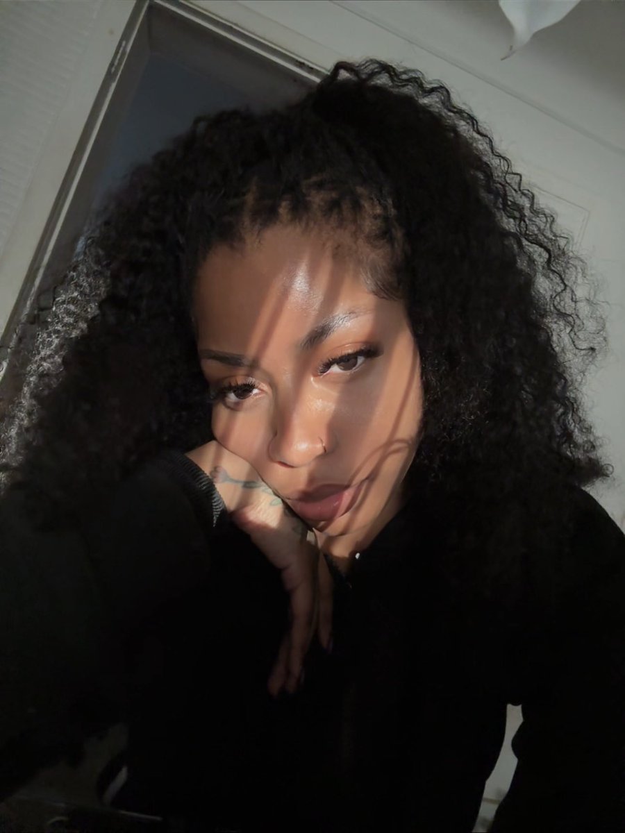 Alien 🛸 tweet media