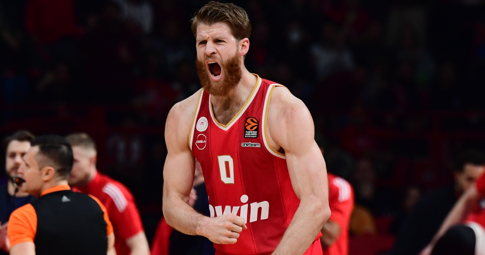 Maroussi_7🟥⬜️🟥 tweet media