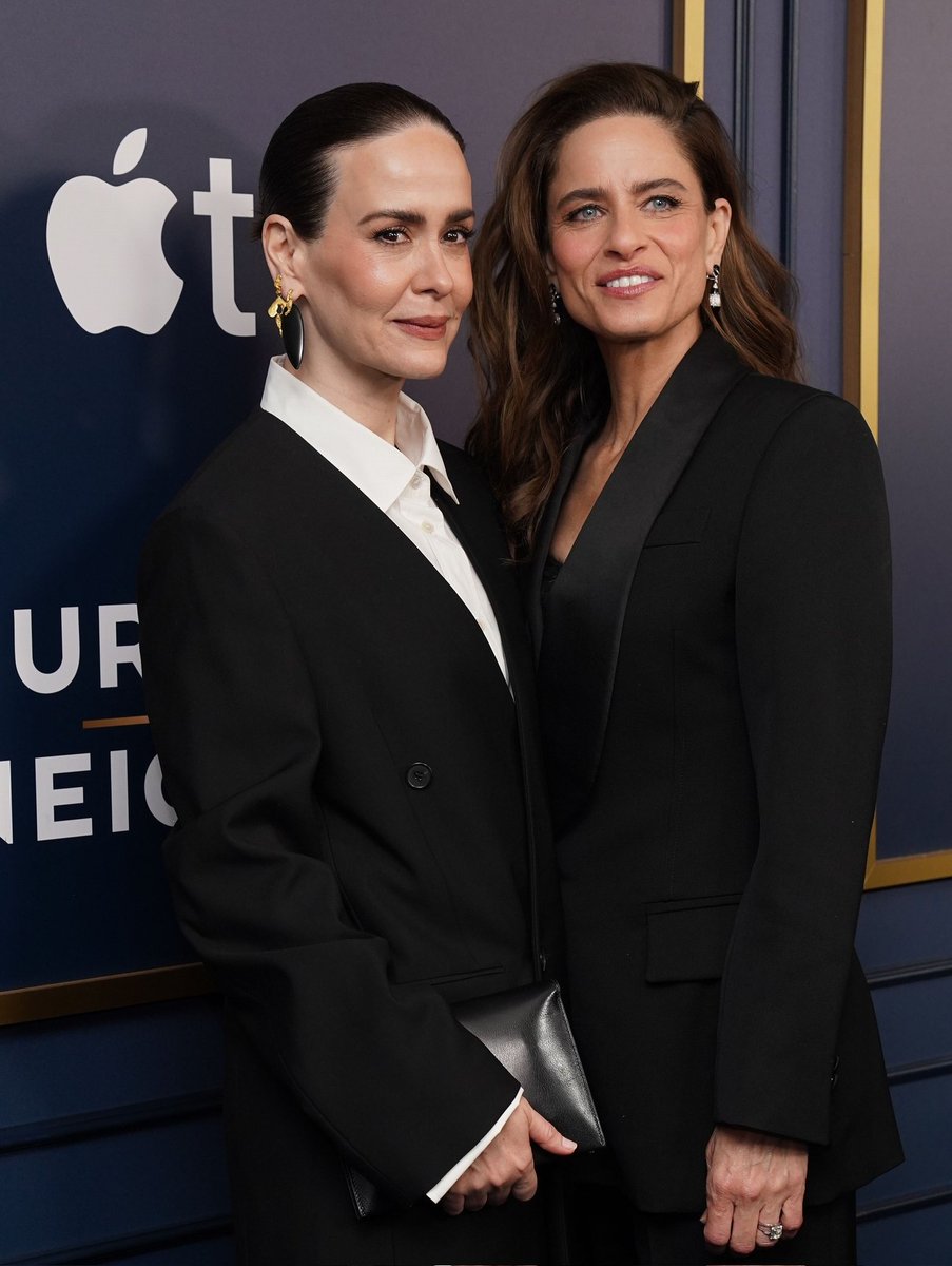 Sarah Paulson Brasil tweet media