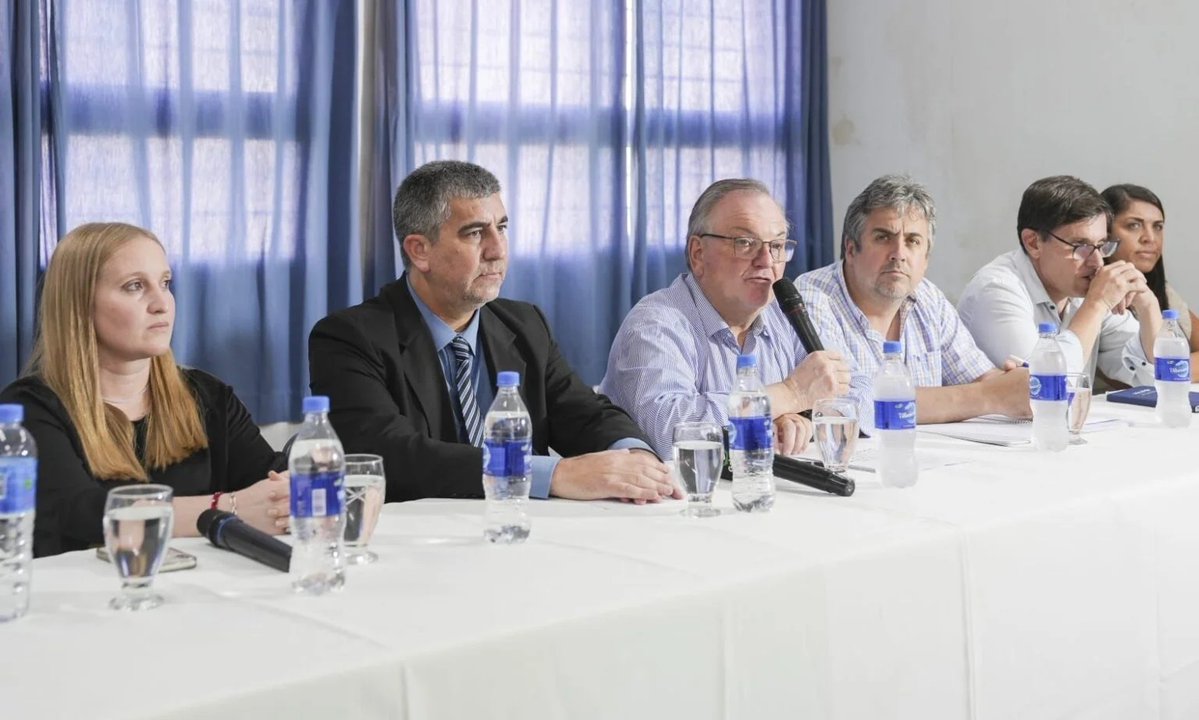 Cámara de Senadores tweet media