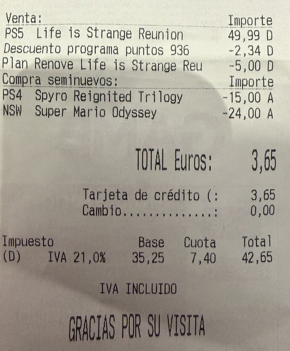 frecheb12's tweet photo. Hoy he salido muy contento de mi tienda habitual de @VideojuegosGAME. Tras vender un par de juegos (por cierto, bien valorados y con un extra de 5€ por el plan renove) y gastar unos puntos que tenía de socio, me acabo de llevar el nuevo Life is Strange Reunion por 3,65€ 😱 https://t.co/p7PXS3IHIT