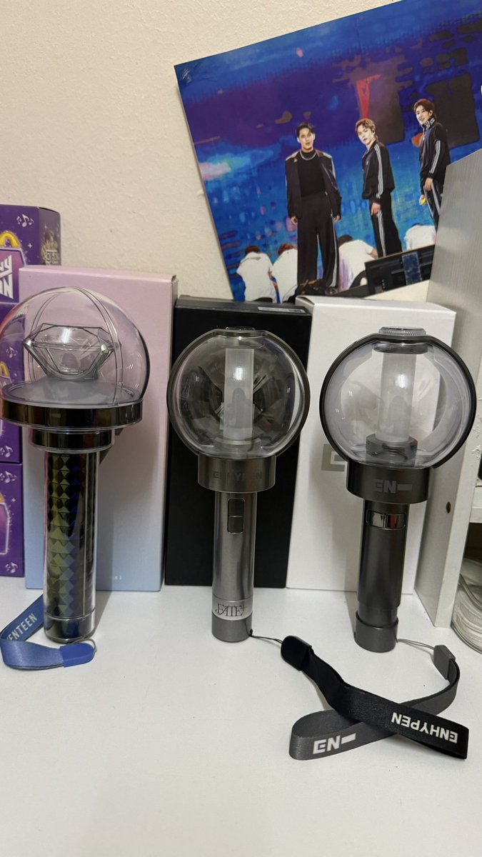 yingll24 tweet media