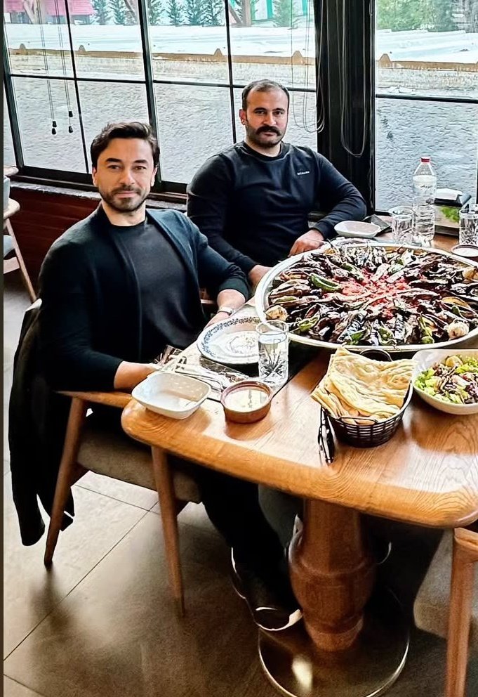 Elif Betüss tweet media