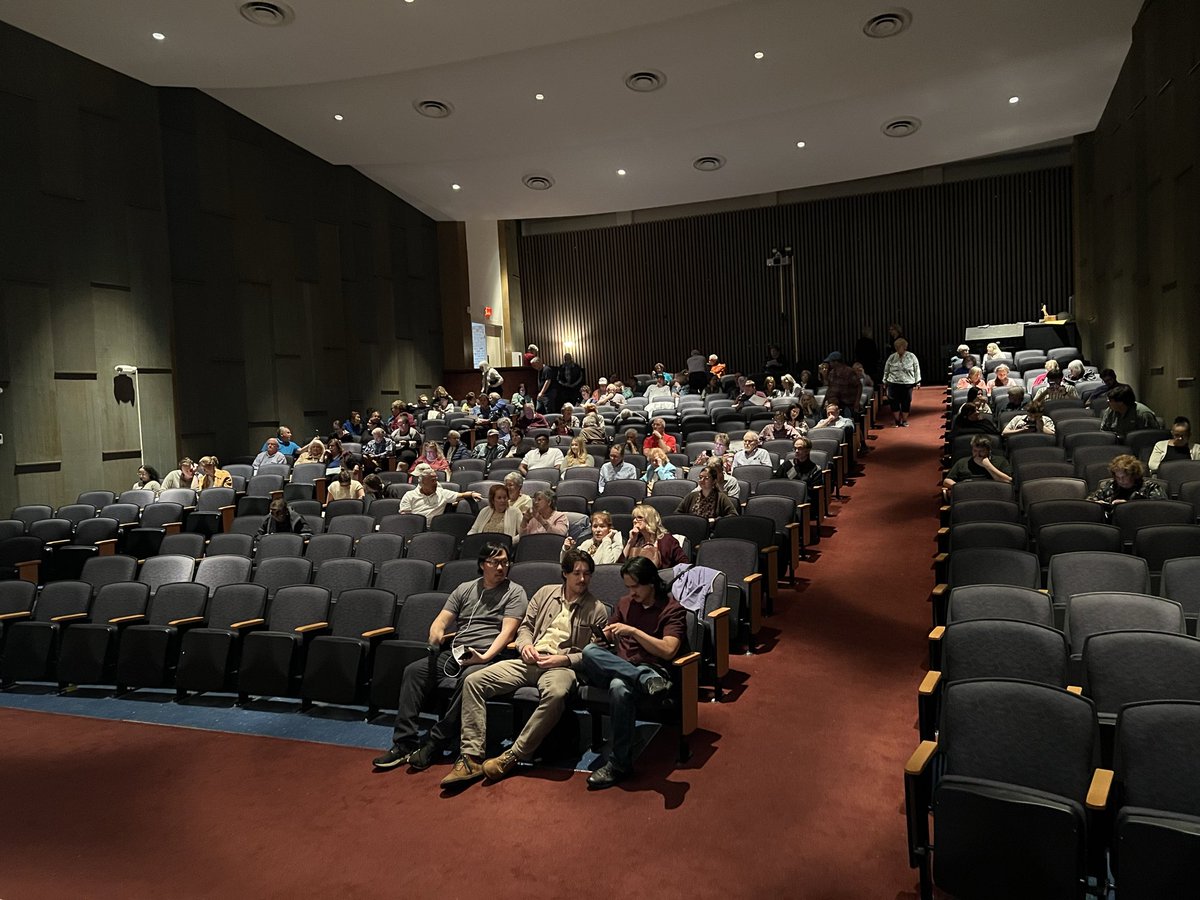 Thanks to everyone who made it to our Mid-Spring Concert last night!  Catch our next show, Sunday May 31 at 3pm