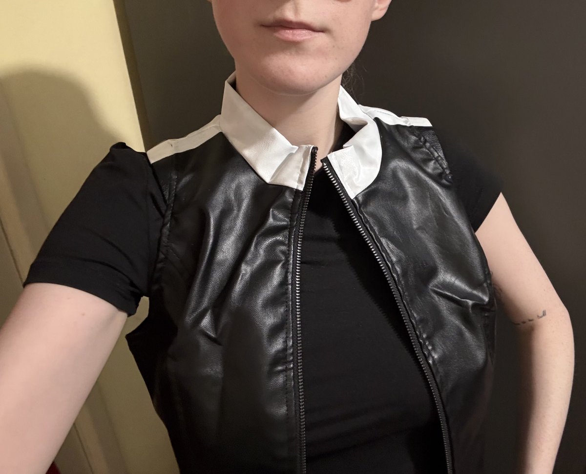 chloe ☁️ tweet media