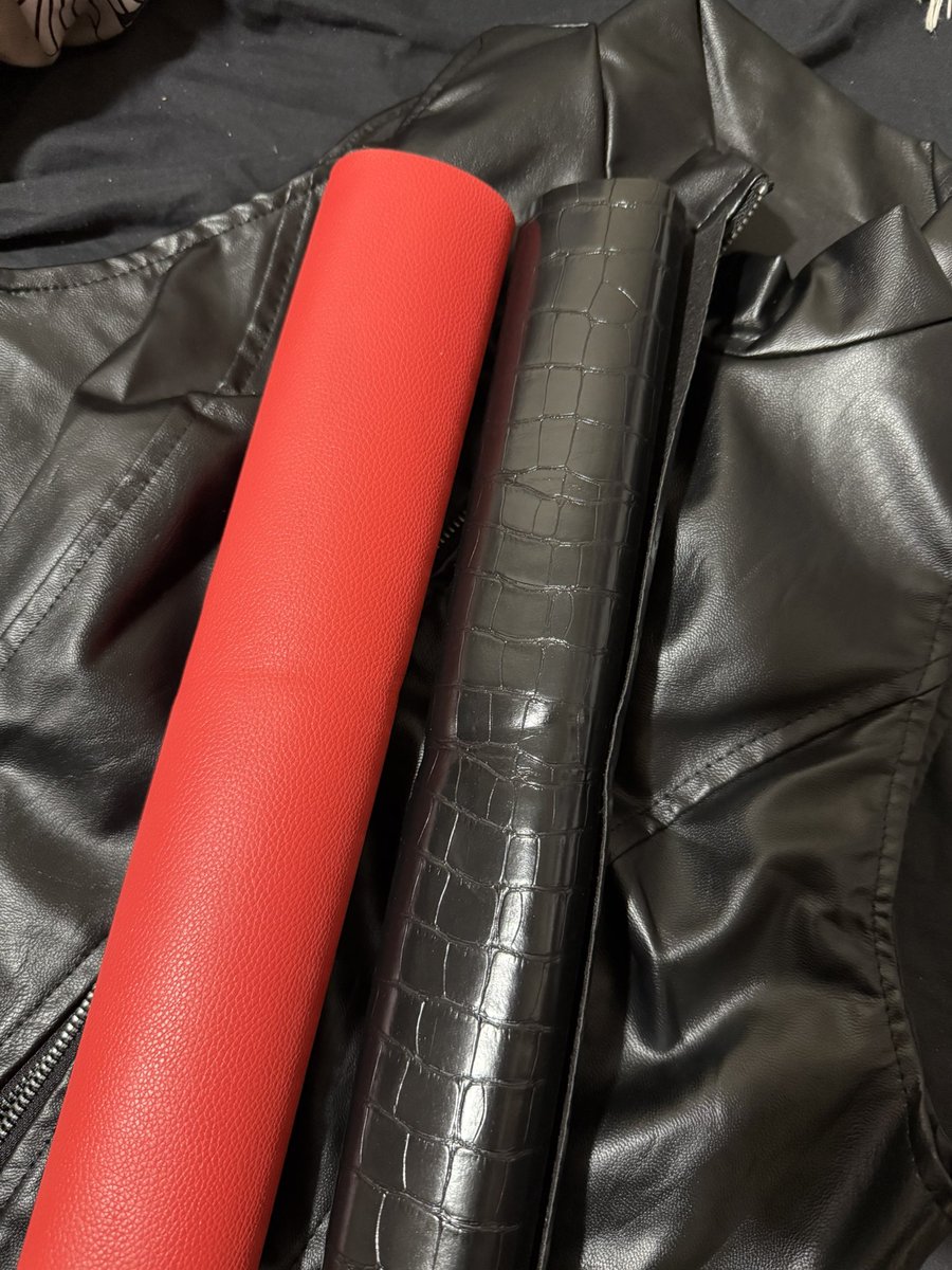 chloe ☁️ tweet media