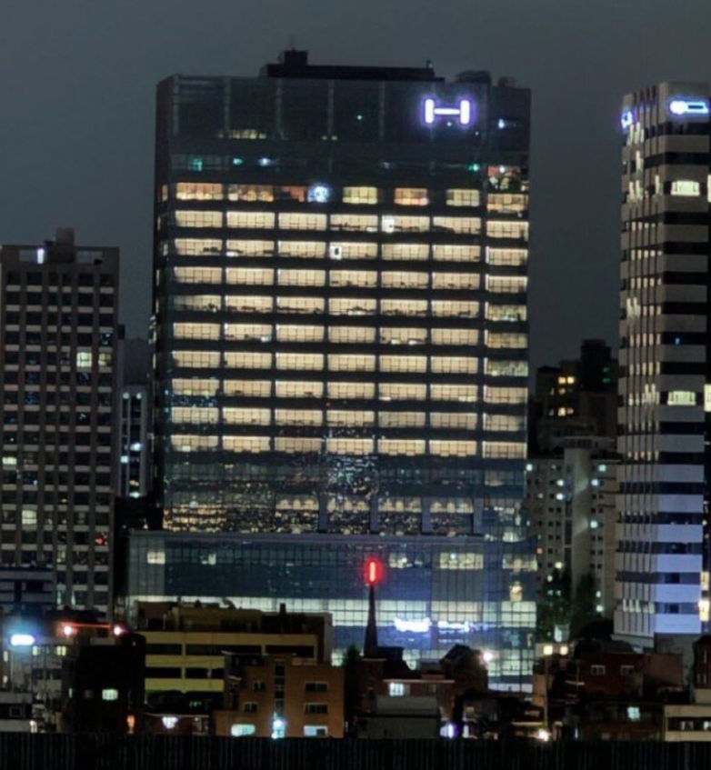 About Music tweet media