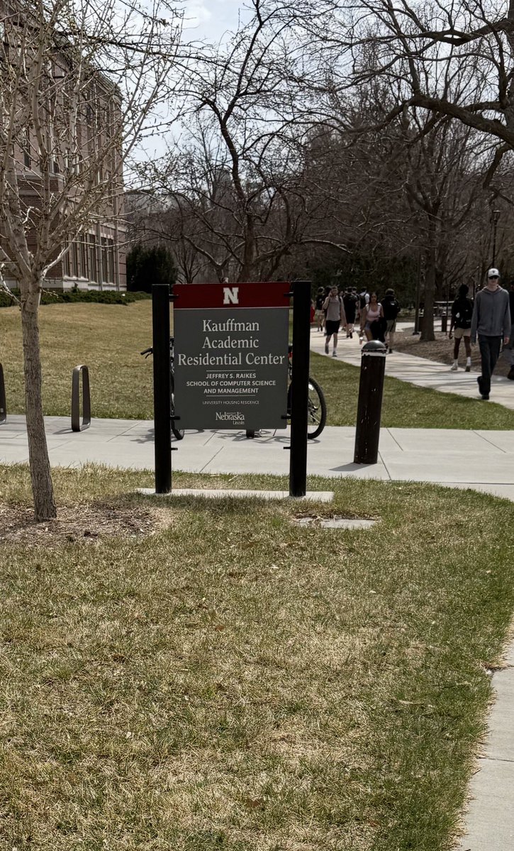 CRH_fanatic tweet media