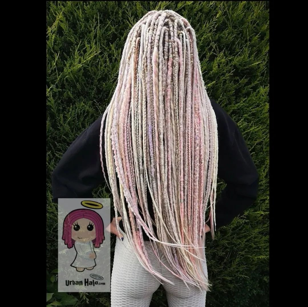 Urban_Halo's tweet image. With all of you lovely new followers who have come on board recently (Hi! Thank you!) it's time for a repost of my epic hip-length #dreadlocks project with all_about_me_mrs_b! 😇 

One of my all time fave &amp;amp; most popular #dreads/#braids sets. 👌😇

#urbanhalouk #dreadlove #blonde