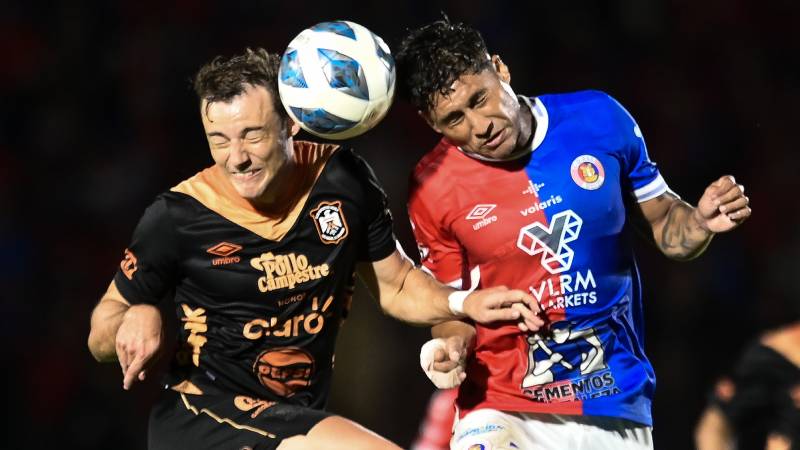 Este es el clásico que merecemos, al que la historia nos acostumbró. ⚽️🔥

3-0 en el Quiteño y 3-0 en el Barraza. Serie 3-3 y nos vemos en los mata-mata.

¡El clásico esta más vivo que nunca! 🗣