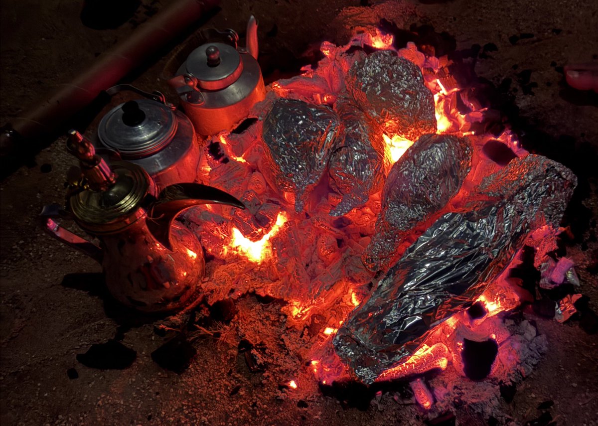 يحـقـلك tweet media