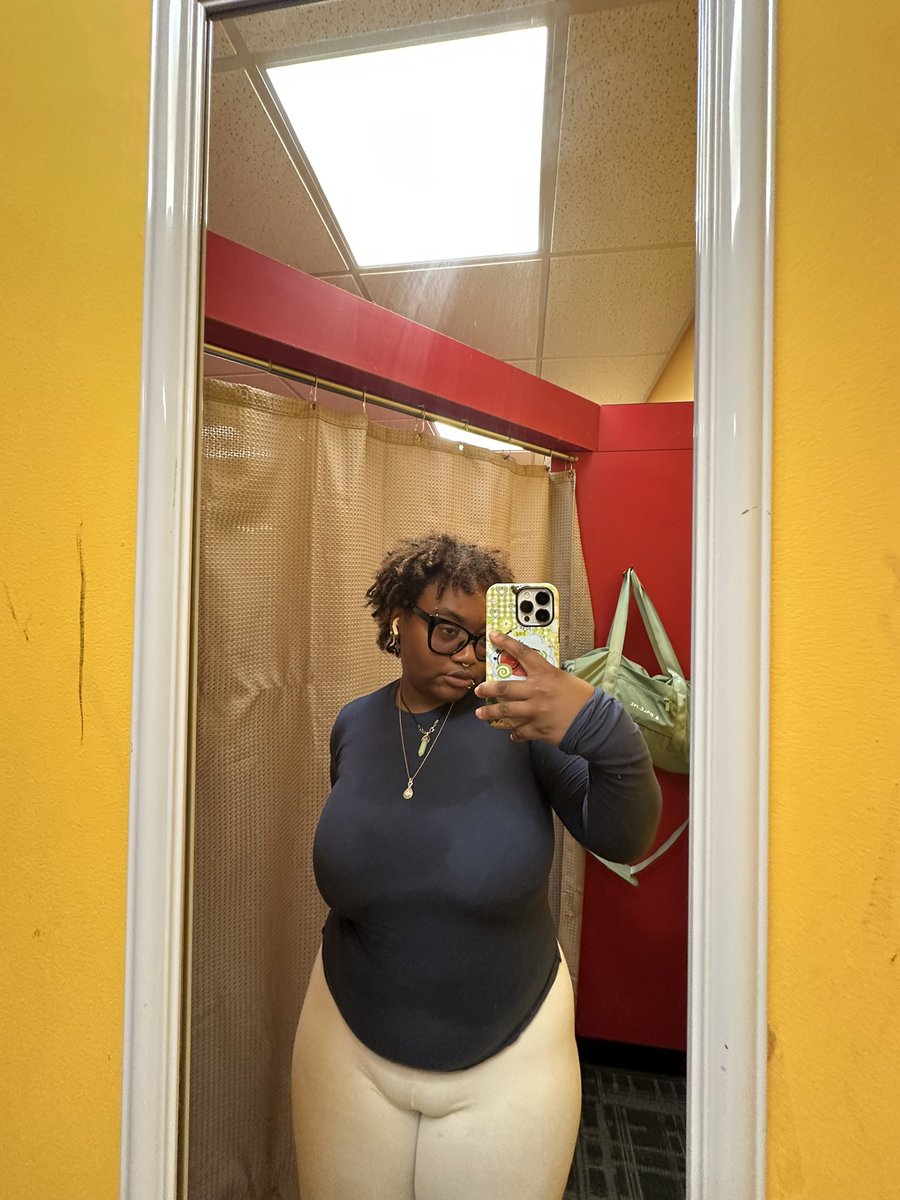 ˚☾⋆｡ℓαℓα𖦹 °✩ tweet media