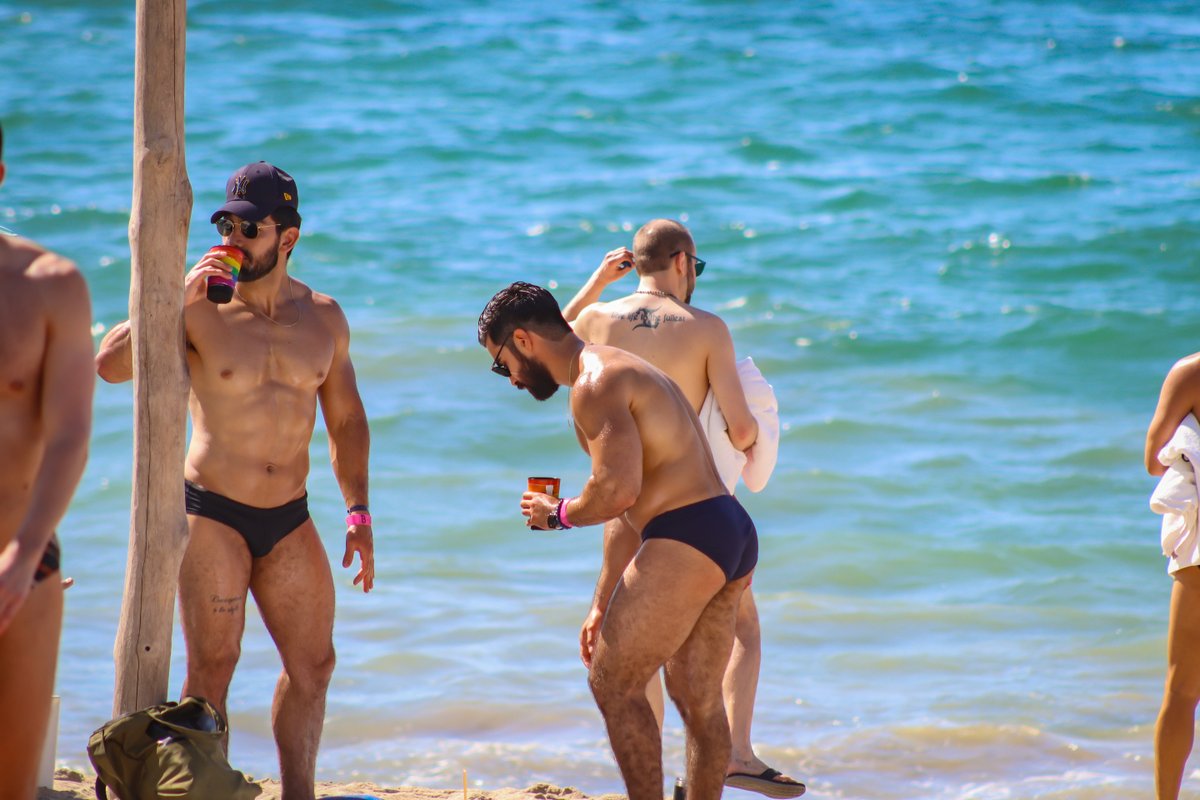 Mantamar Beach Club tweet media