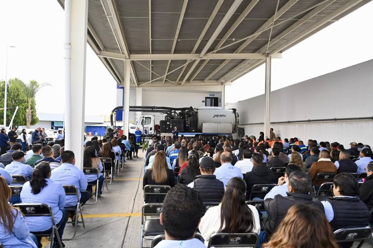 OpinionBajio tweet media