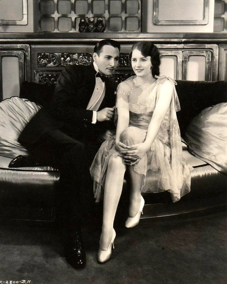 WAGongaware's tweet photo. Rod La Rocque and Barbara Stanwyck
"The Locked Door" (1929)
#PreCode #Stany https://t.co/15e9x5A63H