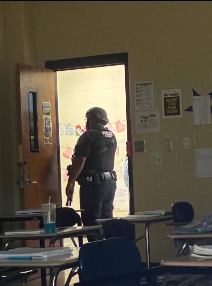 Resist Wire tweet media