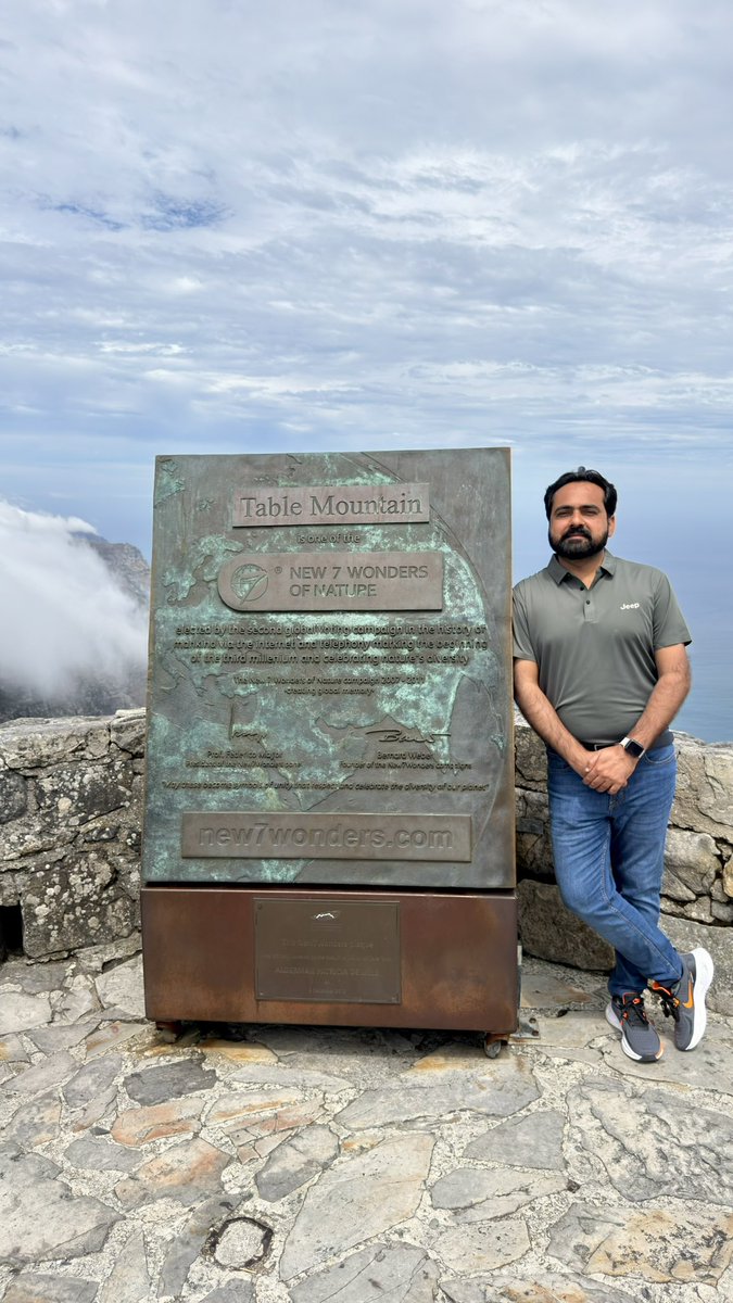 talibcadet's tweet photo. #southafricaCapetown #Tablemountaincloudyweatherchairlift🤩😎😍 #talibtravelogue #exploretheworld🌎✈️💕Amazingtripeverfeb2526 https://t.co/EwhsOInEIN